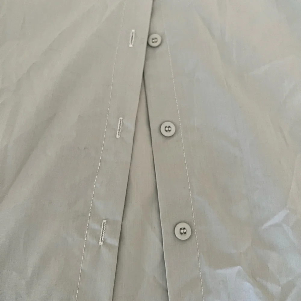 Slimming button down - Picture 4 of 6